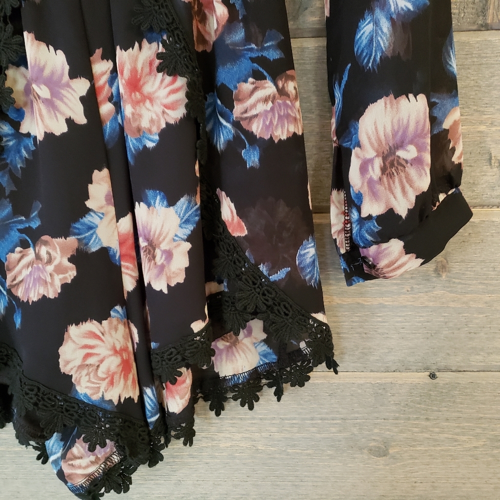 Astr Floral Romper Jumper Nordstrom Small - Picture 3 of 6